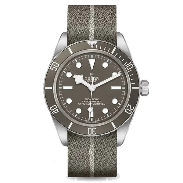 Tudor Black Bay 58 925, reference M79010SG-0002